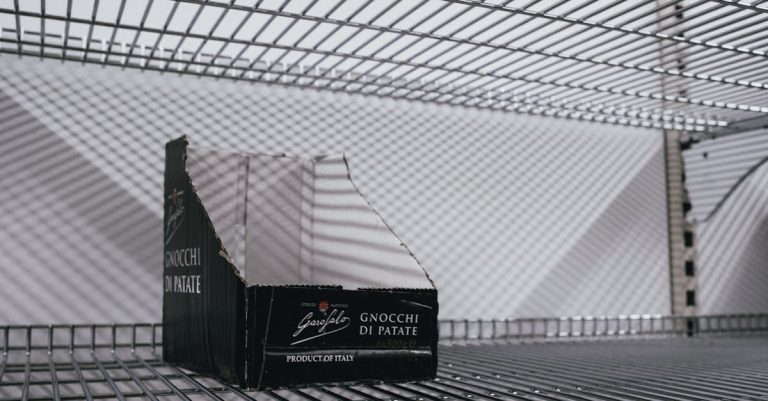 5 Proven Ways to Handle Employee Call-Outs and Keep Your Cafe Running Smoothly