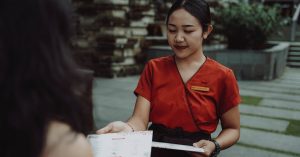 Restaurant Scheduling: Spreadsheet vs. App - Which is Right for You?