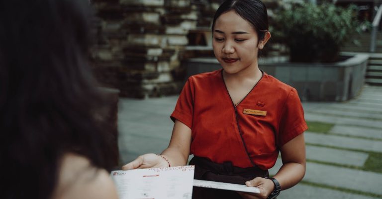 Restaurant Scheduling: Spreadsheet vs. App - Which is Right for You?