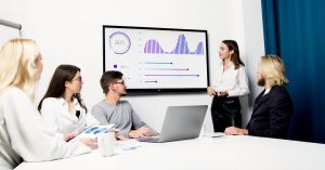 7 Shift Handoff Tips That Prevent Costly Miscommunication