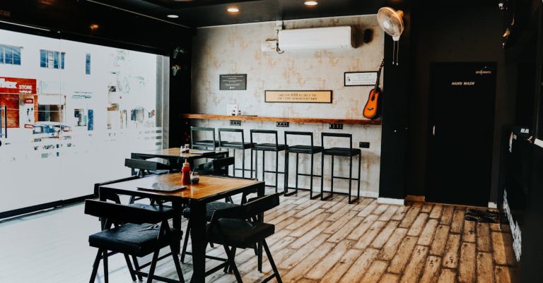 4 Ways to Handle Employee No-Shows and Minimize Disruption