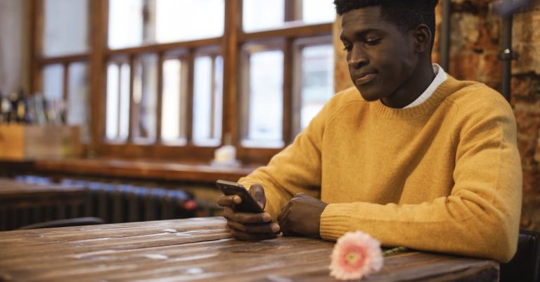 Digital Menu Fatigue: Are Your Customers Sick of Scrolling? How to Refresh Your Tech (and Your Profits)