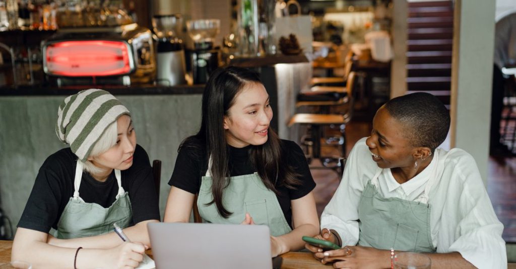 May 2026: The Hybrid Staffing Nightmare – Why Your Best Employees Are Working *Less* (and How to Fix It)