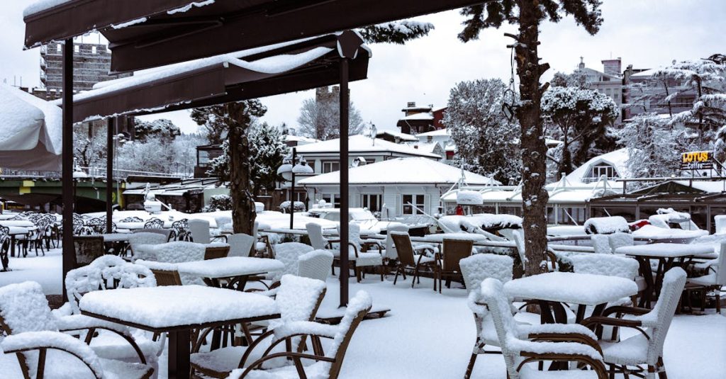 May 2026: Outdoor Dining Unleashed - How to Weather-Proof Your Profits (No Matter the Weather)