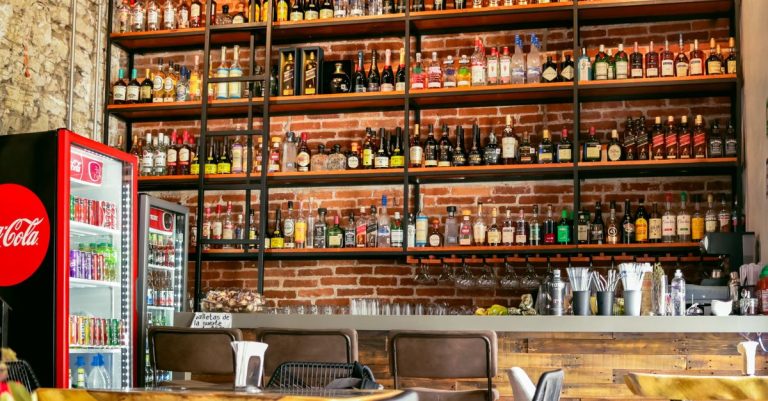 How to Reduce Food Waste & Spoilage in Your Small Cafe or Restaurant (Daily Steps for Summer 2026)