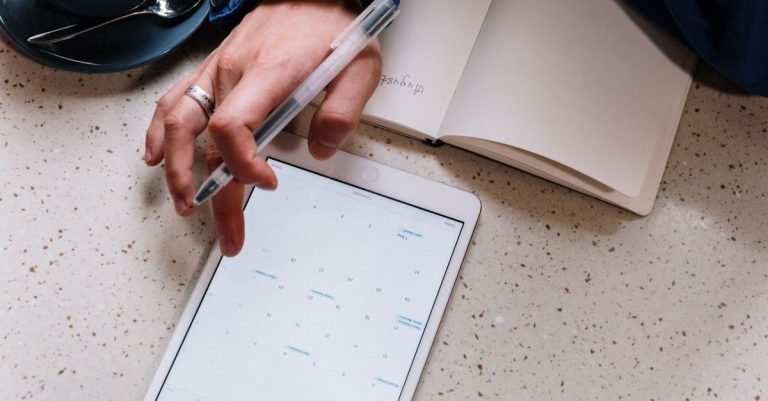 Shifty vs. ZoomShift: Which Free Shift Scheduling App is Best for Your Small Restaurant (July 2026)?