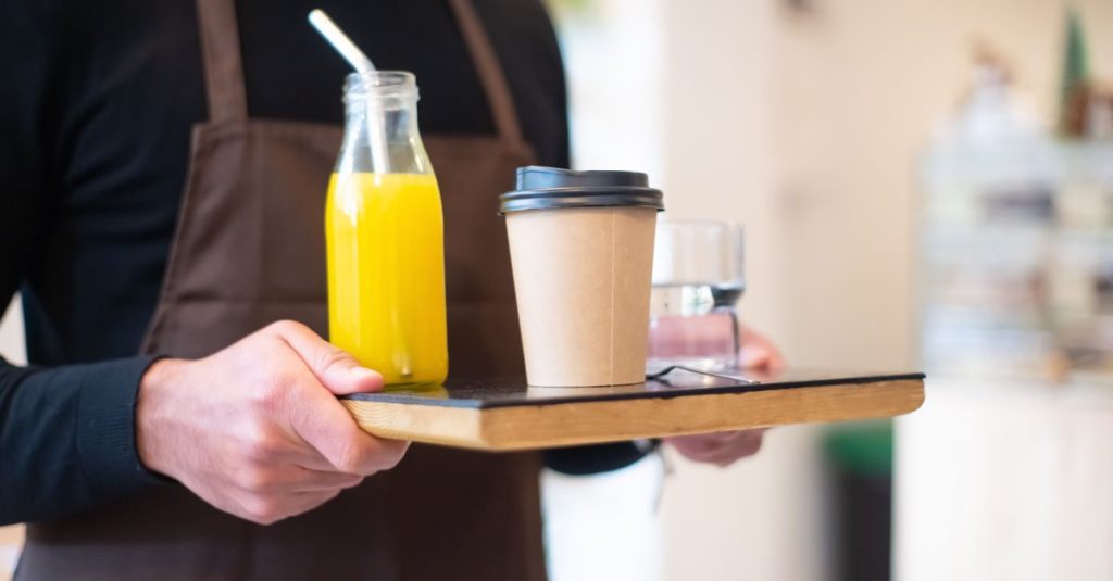 Predictive Scheduling vs. Reactive Staffing: Which Works Better for Controlling Restaurant Labor Costs?