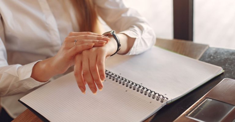 Why Your Cafe's Back-to-School Schedule Is Driving Away Good Employees