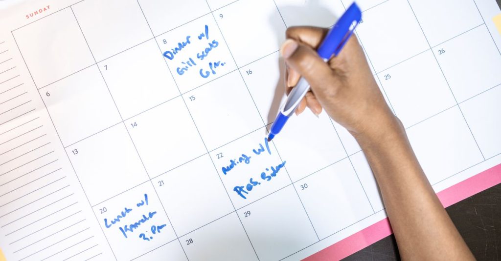 Should I Switch to Fixed Schedules for My Core Restaurant Team This Fall?