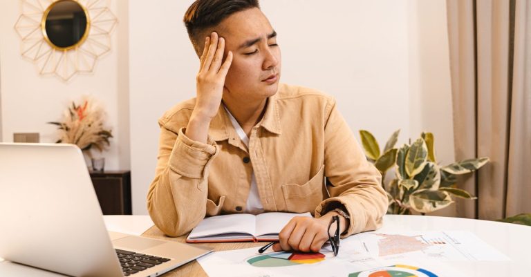 Why Your New Shift Scheduling App Isn't Being Used (And How To Fix It)