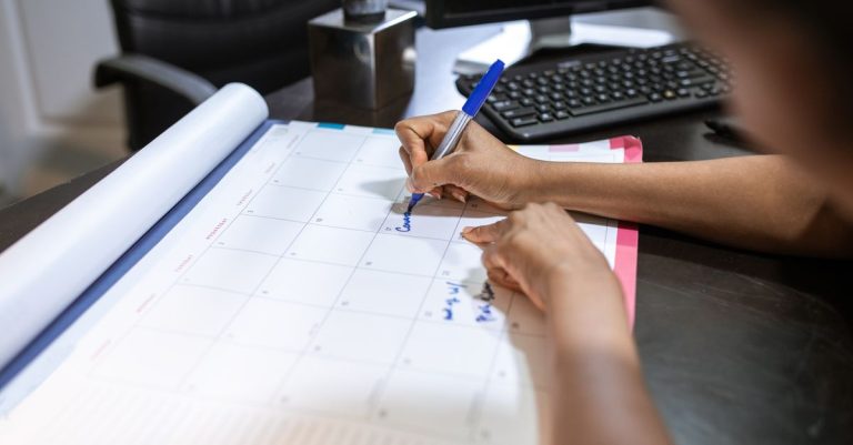 Employee-Arranged Shift Swaps vs. Manager-Approved Changes: Which Reduces Scheduling Headaches for Your Cafe?