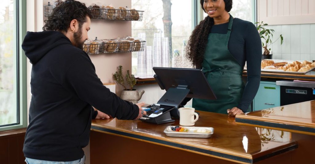 On-the-Job Training vs. Structured Programs: Which Works Better for New Hires in Your Cafe or Restaurant?